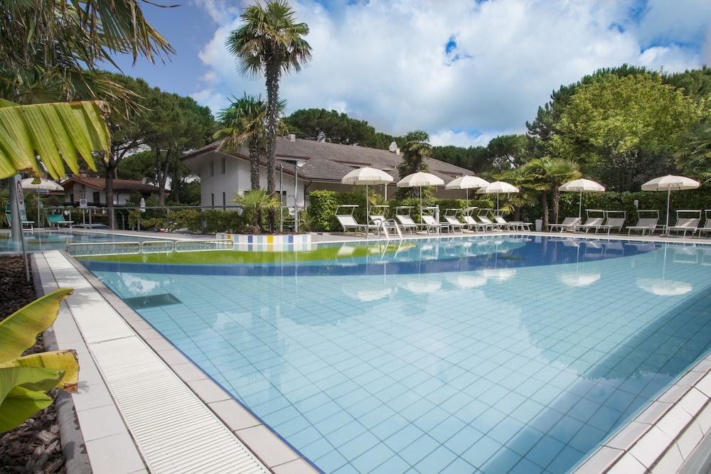 Hotel Delle Nazioni Lignano Sabbiadoro Buitenkant foto